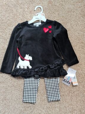 Black Dog Applique Matching Set with Red Accents